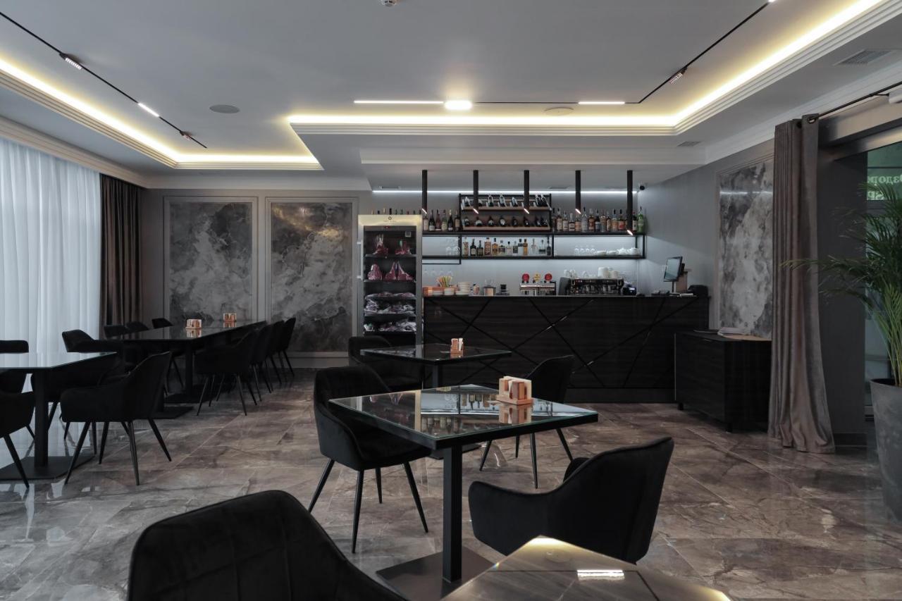 President Hotel&Restaurant&Spa Trostyanets  Extérieur photo